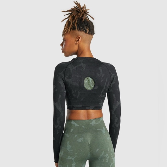 Gymshark ADAPT CAMO SEAMLESS LONG SLEEVE CROP TOP Savanna Black Size Small - Picture 1 of 10